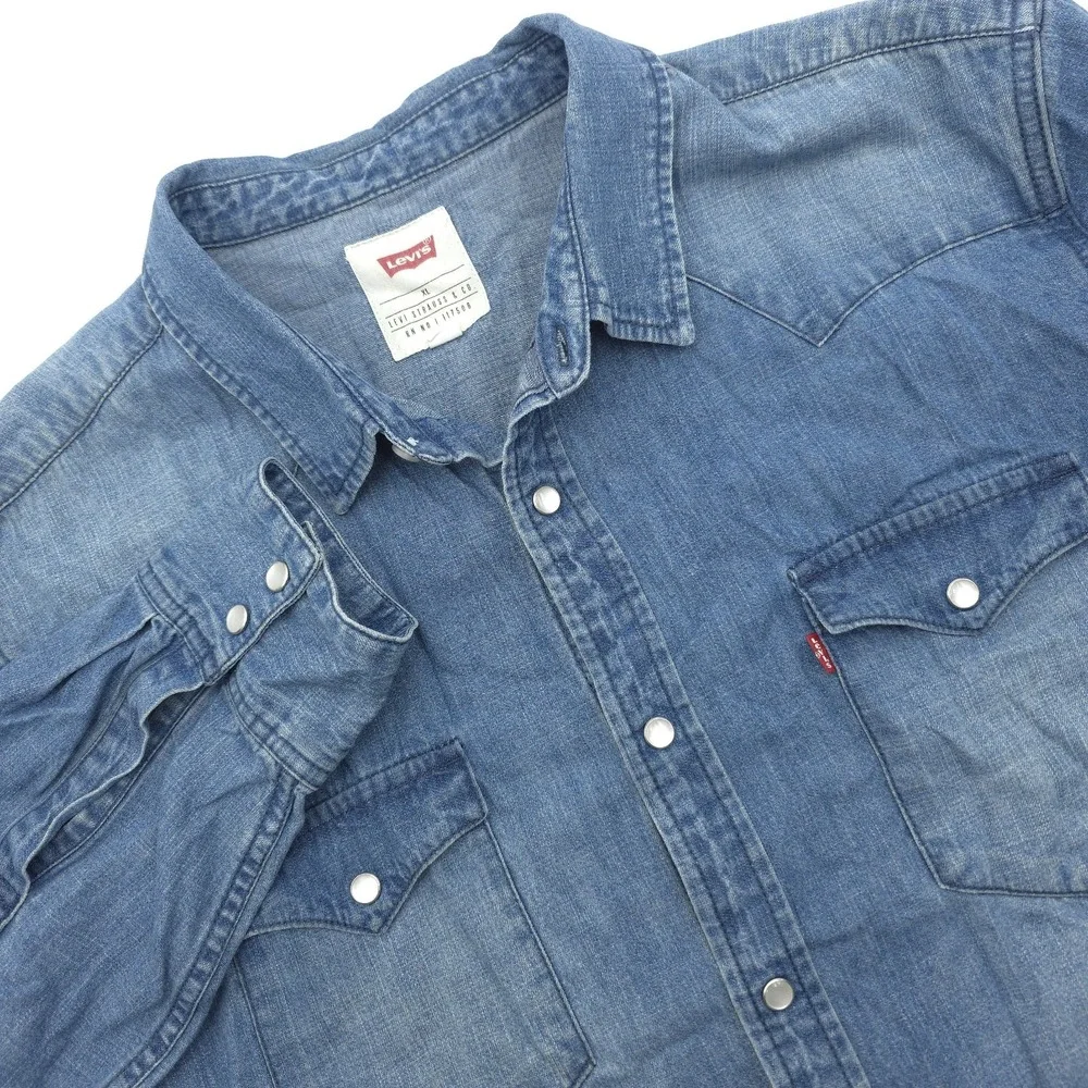 Levi's Denim Chambray Men's XL Western‎ Pearl Snap Shirt Faded Distressed L/S
